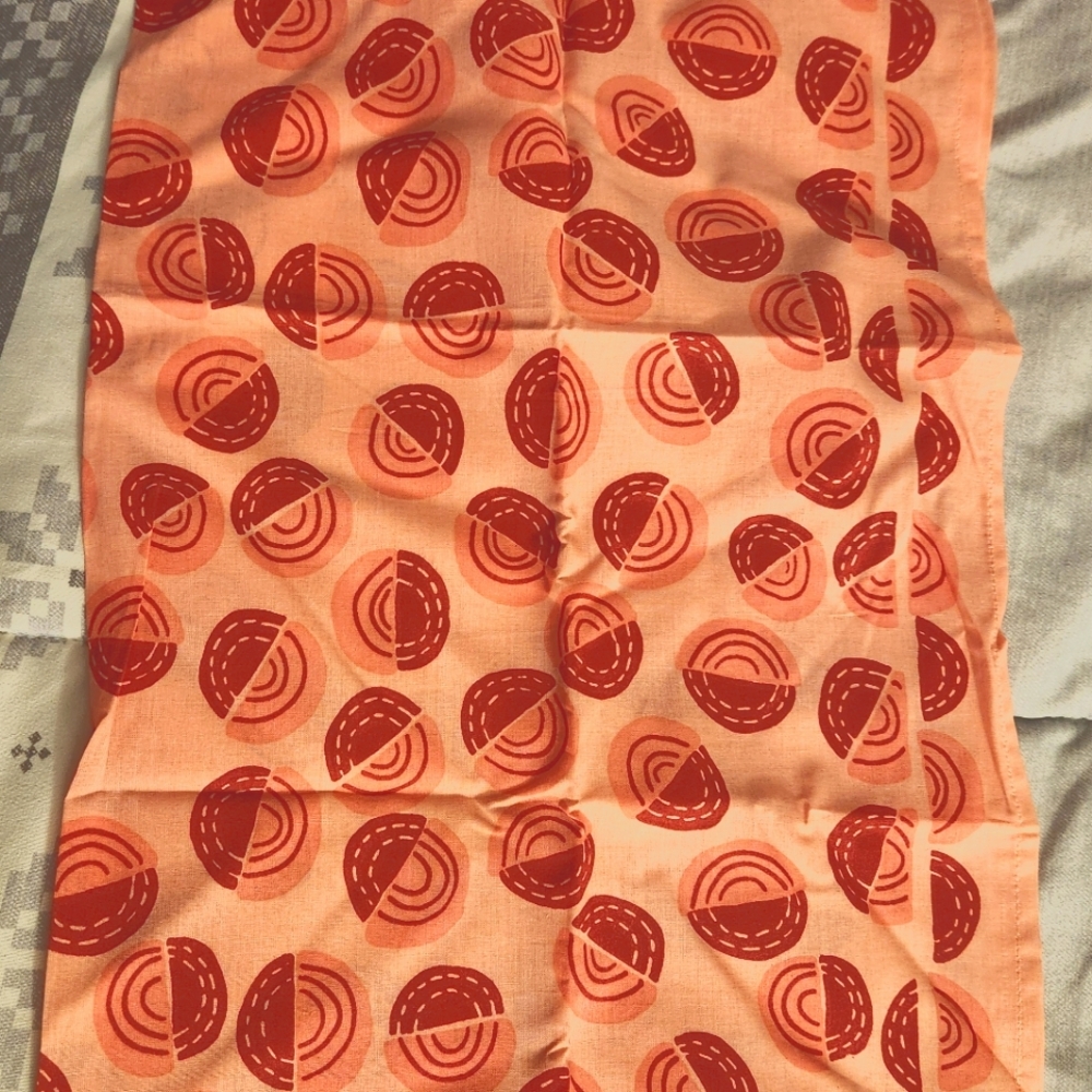 Hemlock bandana NWT